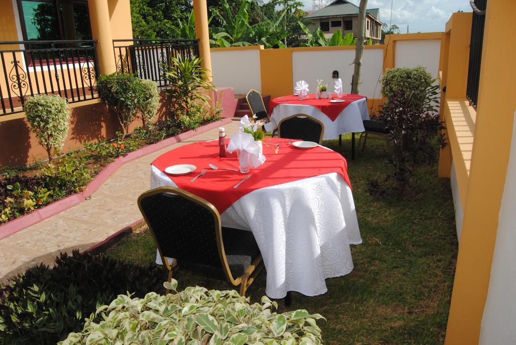 Okumah Hotel Kumasi Eksteriør bilde